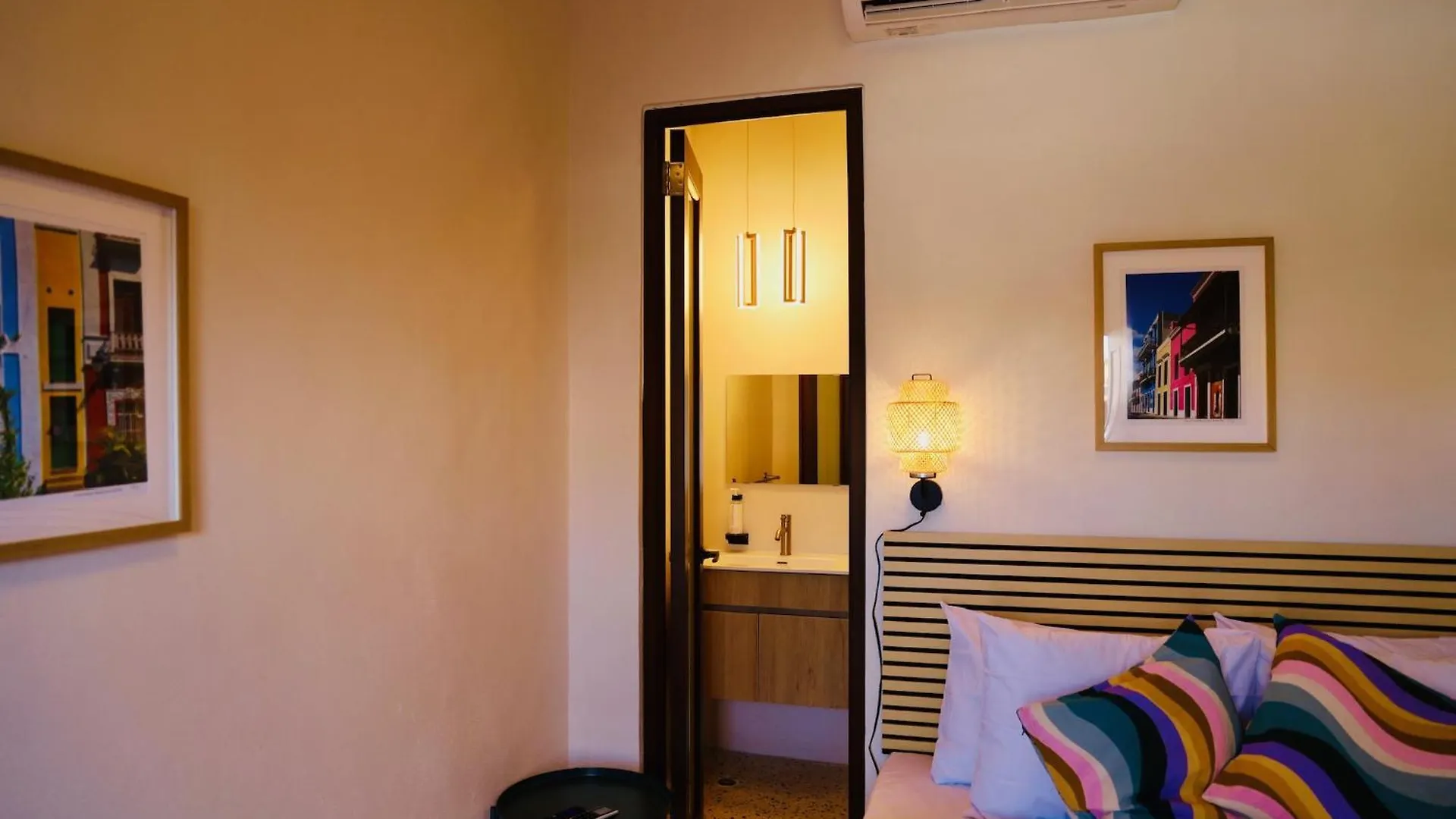 Room 14 Chill City Veranda Near Miramar San Juan Puerto Rico