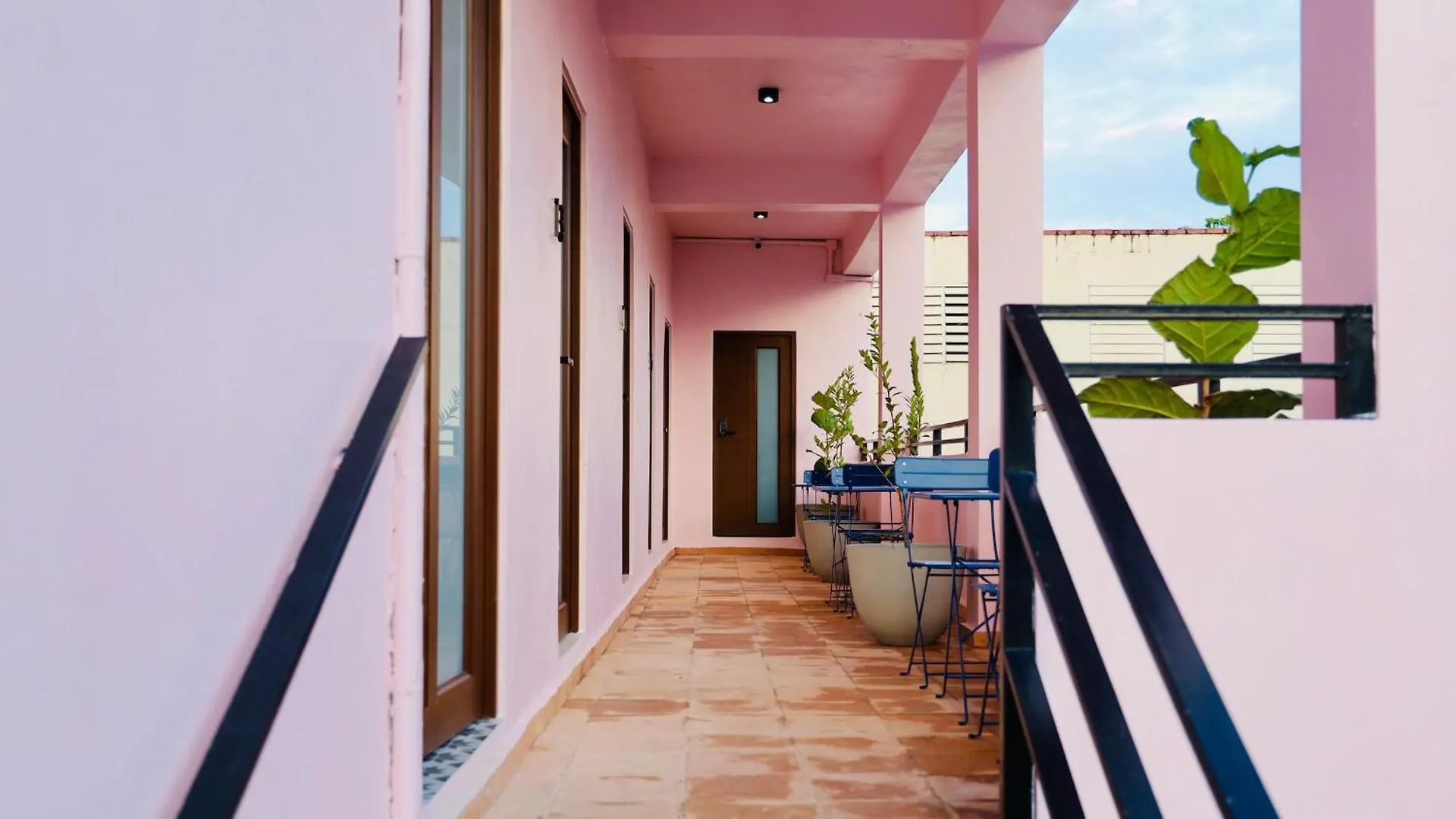 Room 14 Chill City Veranda Near Miramar San Juan 0*,  Puerto Rico